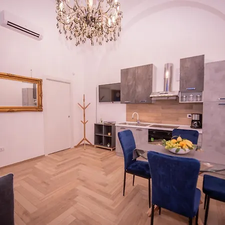 דירה Giuseppe Verdi Luxury Centro *