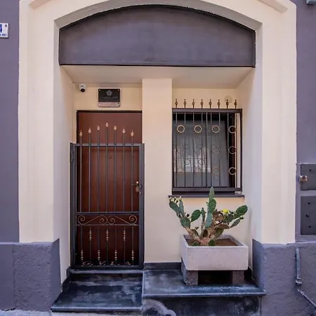 Giuseppe Verdi Luxury Centro דירה *