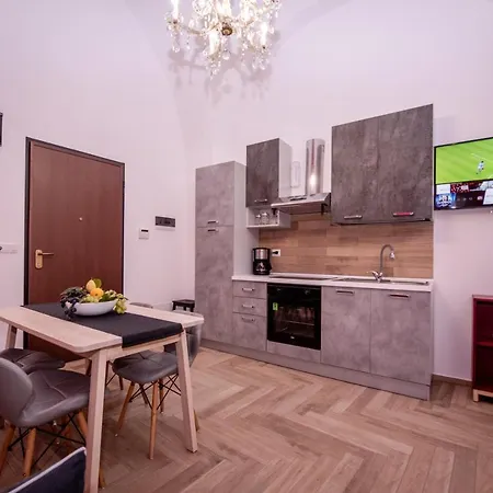 Giuseppe Verdi Luxury Centro קטאניה