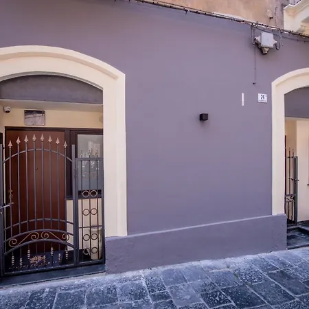 Giuseppe Verdi Luxury Centro Апартаменты